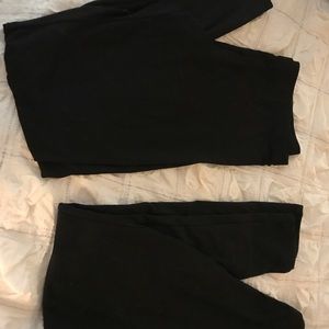 2 pair of leggings